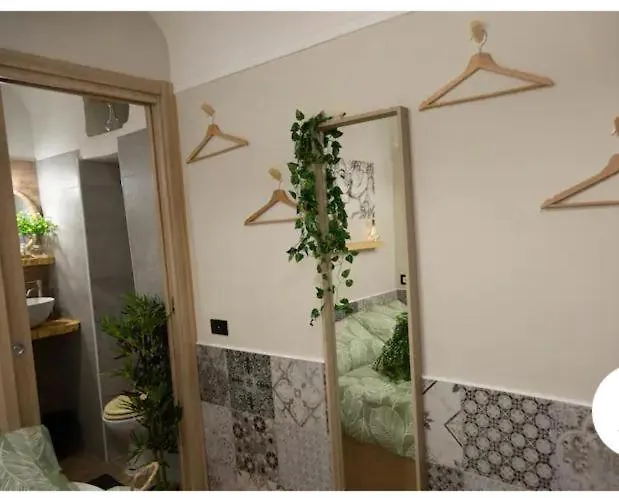 나폴리 Casina Via Foria B&B 아파트