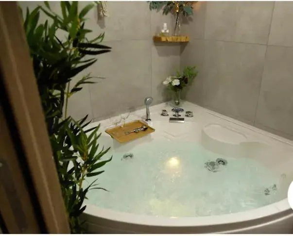 아파트 나폴리 Casina Via Foria B&B