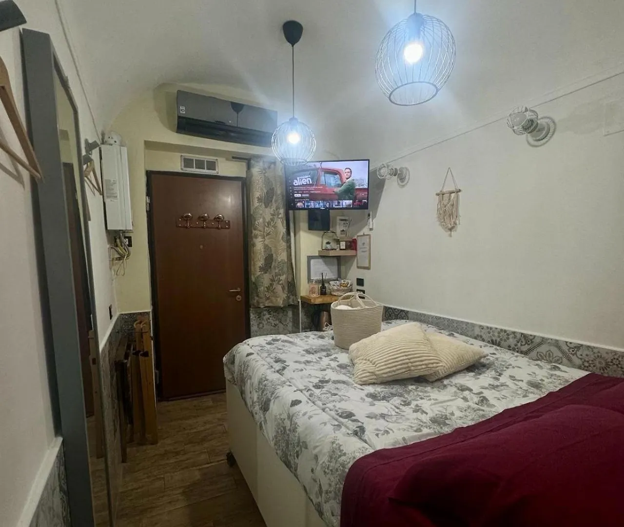 나폴리 Casina Via Foria B&B 0*,