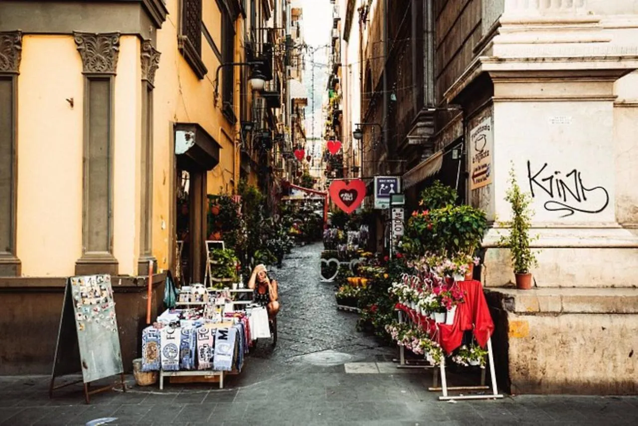 Apartment Casina Via Foria Bed & Breakfast Naples Italy