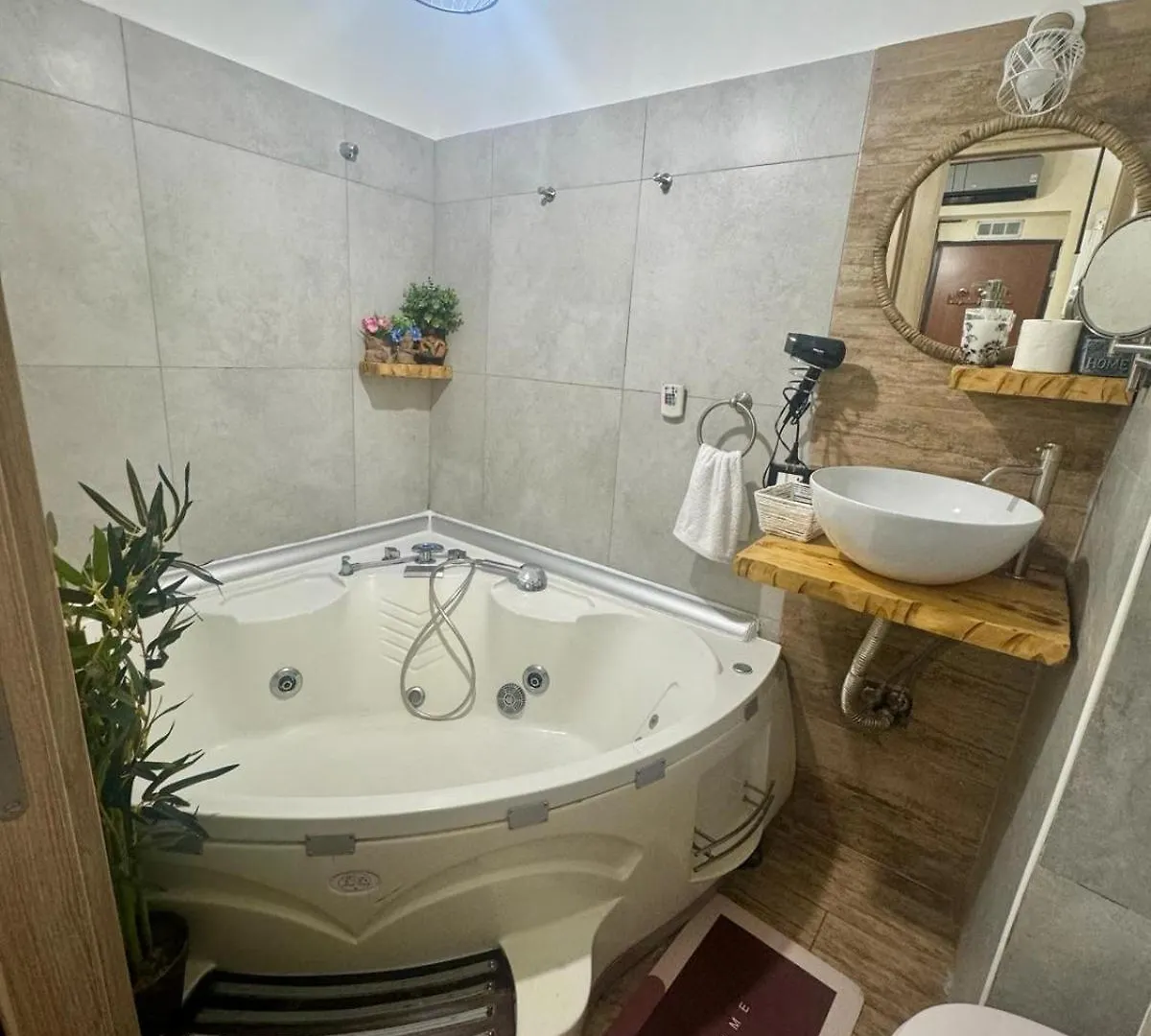 Casina Via Foria Bed & Breakfast Naples 0*,  Italy
