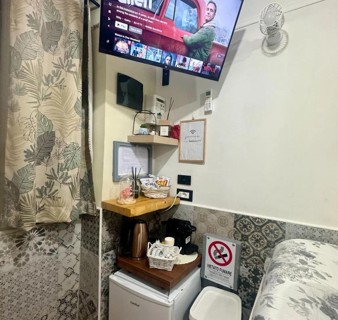 Casina Via Foria Bed & Breakfast Naples Italy